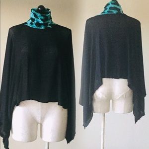 NWOT🔥Black sweater knit poncho shrug top